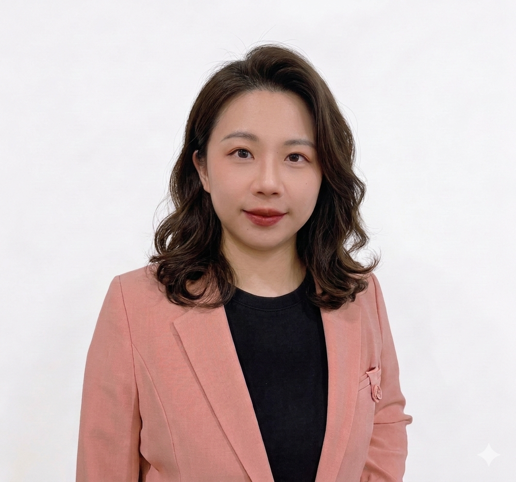 Mika - Real Estate Agent